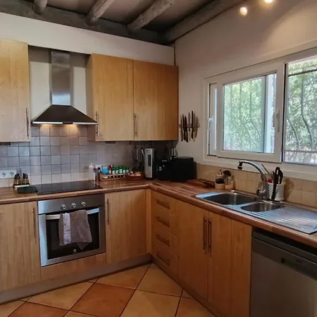 House - Sleeps 8 - Hot Tub - Access Estepona
